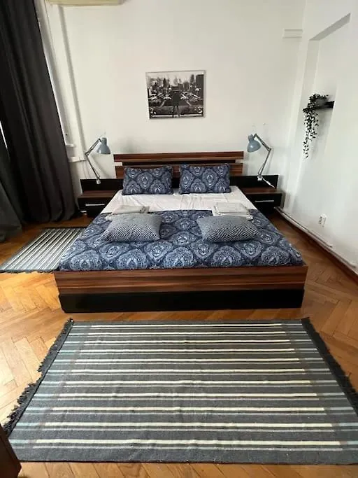Apartament Ultracentral Universitate-1